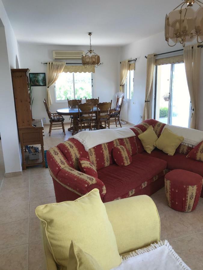 Lilly Villa Peyia Luaran gambar